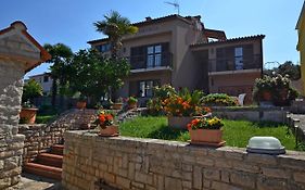 Apartments And Rooms Viktorija